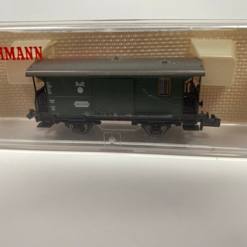 281 - Fleischmann N gauge Nurnberg Ansbach train of five wagons, 2nd/3rd class coach, 3rd class coach, two... 