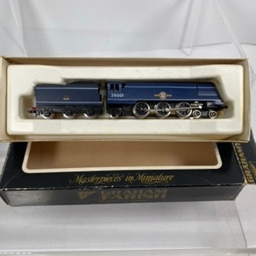 300 - Three Graham Farish 'N Gauge' Locomotives, Graham Farish 1507 Merchant Navy BR Blue 'Channel Packet'... 