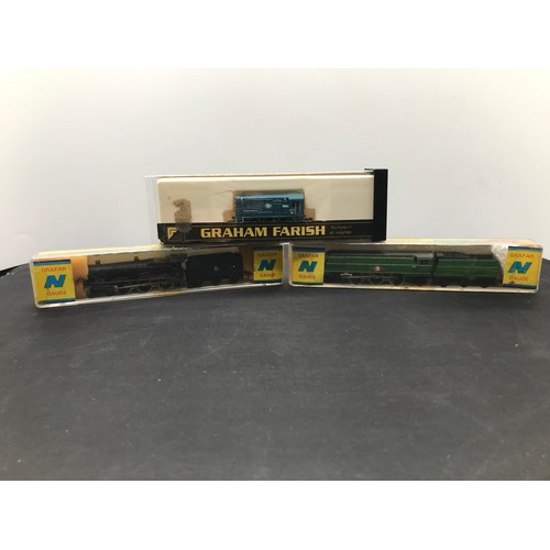 304 - Three Graham Farish (aka 'Grafar') 'N Gauge' Locomotives, Grafar 4-6-2 21C17 Merchant Navy Southern ... 