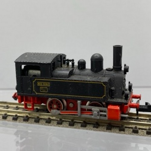 235 - Three Ibertren 'N Gauge' Cuckoo 0-4-0 Steam Locos and Arnold 'N Gauge' 0-6-0 DB 80-033, Ibertren Bla... 