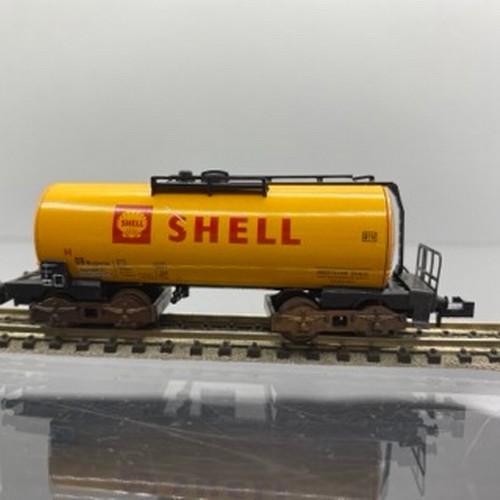 236 - A Rake of Six Shell Bogie Tankers 'N Gauge' Minitrix Electric Made in West Germany, Deutsche Shell H... 