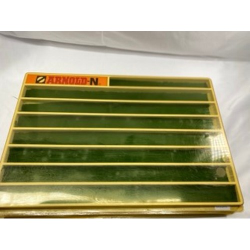 314 - Six Arnold-N Dealer Display Trays Plastic, Suitable for storage of N Gauge Locomotives and Rolling S... 