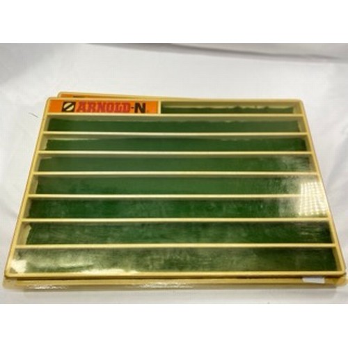 314 - Six Arnold-N Dealer Display Trays Plastic, Suitable for storage of N Gauge Locomotives and Rolling S... 