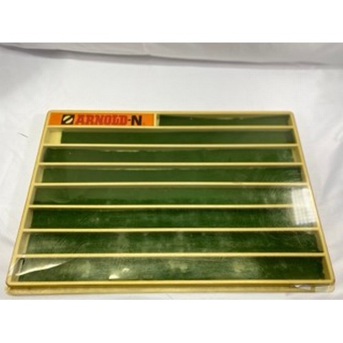 314 - Six Arnold-N Dealer Display Trays Plastic, Suitable for storage of N Gauge Locomotives and Rolling S... 