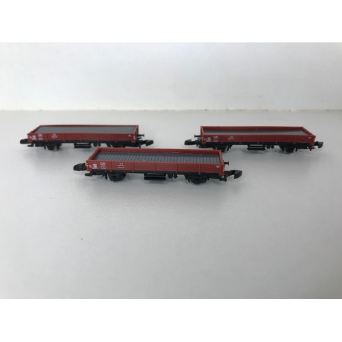 333 - Z Gauge/Scale Marklin mini-club 8854 DB 103 113-7 Electric Locomotive and train of Ten Wagons and Ta... 