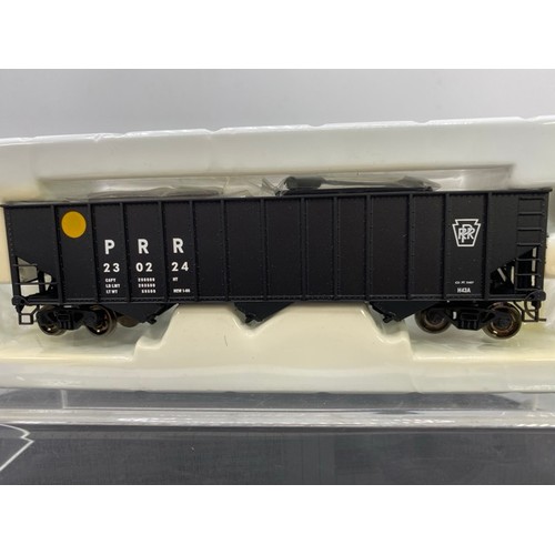 340 - Bachmann Premium HO gauge Series Rolling Stock PRR Box Car - Excellent, box very good (1) 140g