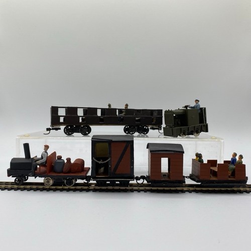 364 - Two On16.5 type Engines with passenger carriage(s) and figures including a cat (1:43.5 scale) runs o... 