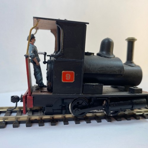 362 - Six On16.5 cute and cheeky little locos and engines of metal construction each with enthusiastic dri... 