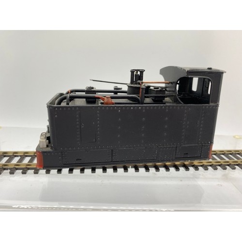 369 - Two On16.5 locomotives of metal & plastic construction each one with driver. (1:43.5 scale) runs on ... 