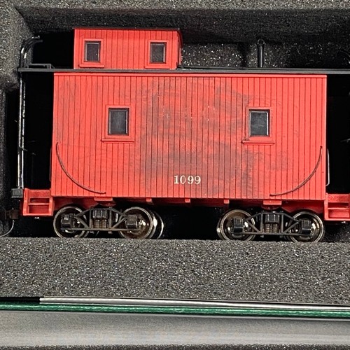 394 - On30 Gauge 0-4-0 Porter American Steam Loco and modified Caboose with lighting from Spectrum by Bach... 