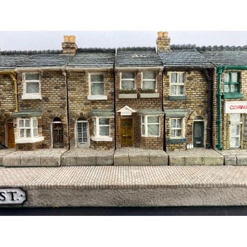 202 - Coronation Street Classic collectables by John Hine with cobbled base plinth - complete (10) 4700g