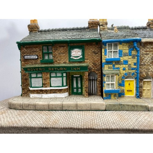 202 - Coronation Street Classic collectables by John Hine with cobbled base plinth - complete (10) 4700g