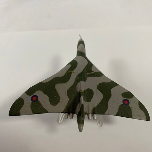 502 - Air Signature 99088 Spitfire Mk.5 1:48 Battle of Britain, Corgi Vulcan (tip bent) and 'Tally Ho!' Ma... 