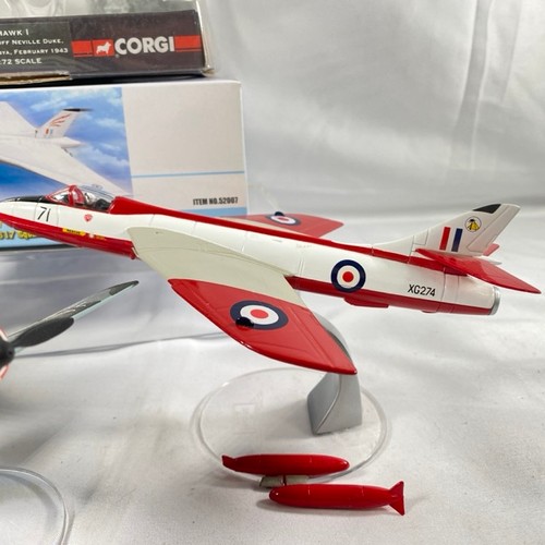 517 - 4 Corgi 1:72 die-cast planes and an Avro Vulcan B.2, P40 Kittyhawk I no.112 Squadron AA35204 in orig... 