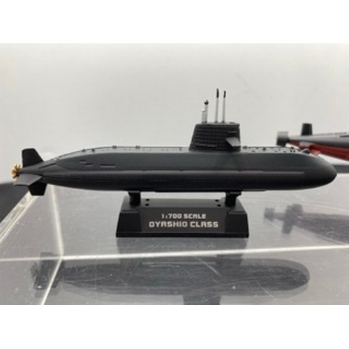 525 - Five Easy Model 1:700 scale U-Boats and submarines, includes USS SSN-21 SeaWolf, Oyashio Class, PLA ... 