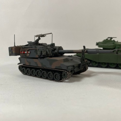 528 - 9 Military vehicles and tanks thought to be Altaya/Amercom 1:72 die-cast models, no cases - Models V... 