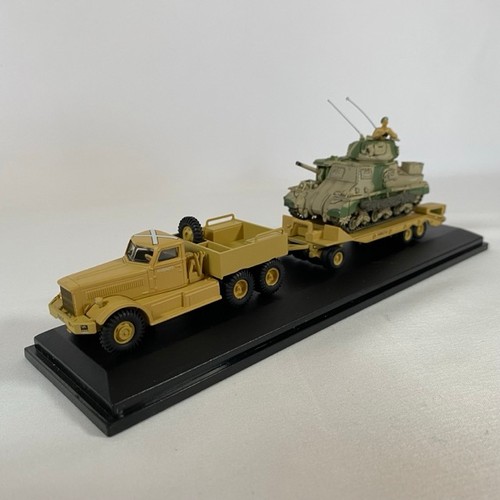 534 - Oxford Diecast military low-loader with Unimax die-cast tank and figure 1:76 - Models Very Good, cas... 