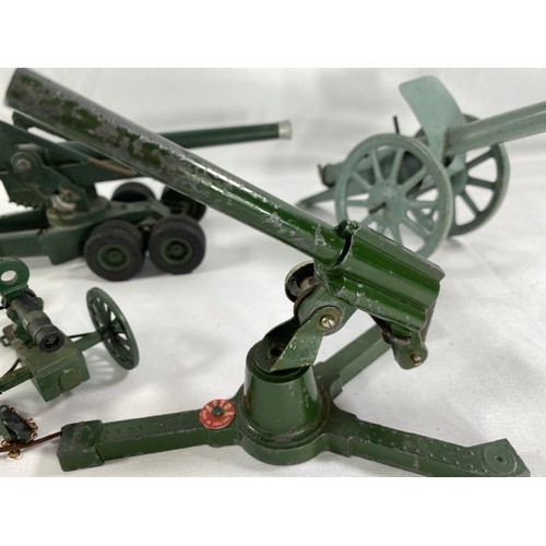 537 - Britains Die-Cast 155mm Gun No 2064 (617492), Vintage ASTRA Anti Aircraft Gun Model 1940's, Play Me ... 