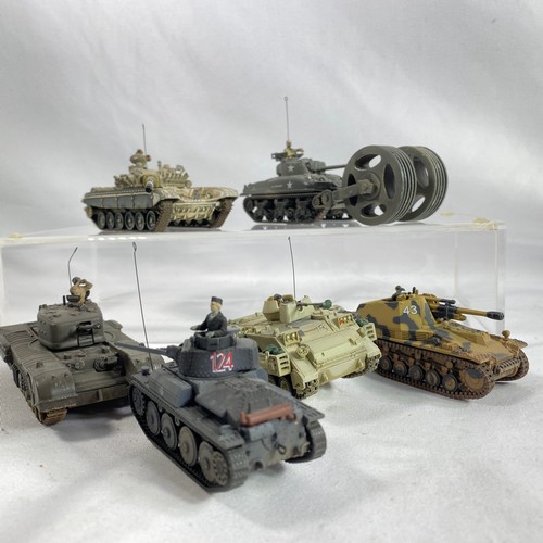 539 - 6 Unimax tanks and military vehicles (1:72 scale) believed to be 'Forces of Valor' range unboxed, in... 