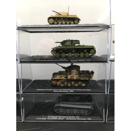 542 - 11 highly detailed Altaya (one without case) and 3 Amercom (no cases) military vehicles and tanks - ... 