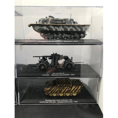 542 - 11 highly detailed Altaya (one without case) and 3 Amercom (no cases) military vehicles and tanks - ... 