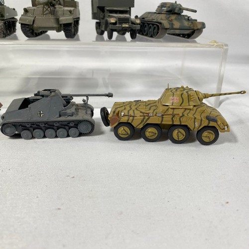 545 - 3 Atlas/Deagostini 1:72 die-cast tanks T-34/76 130th Tank Brigade 21st Armoured corps, M4A3 Sherman ... 