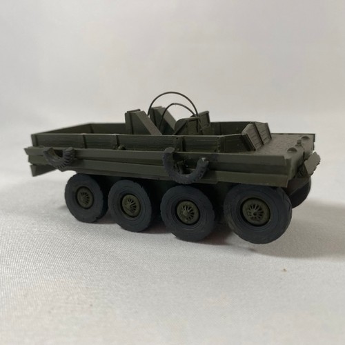 551 - 12 kit-built military vehicles 370g