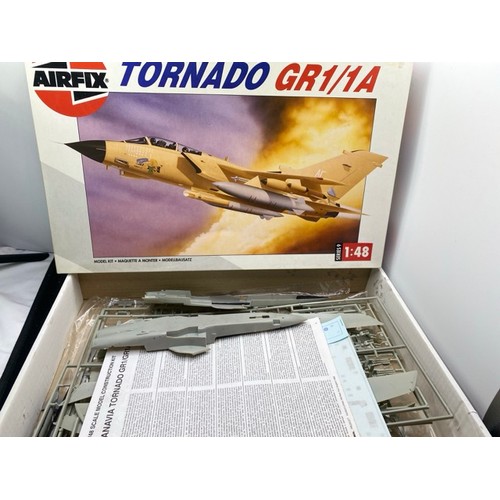 557 - Six Airfix aviation kits and an Italeri USA/NATO aircraft arms (near complete), Airfix 05025 Flanker... 