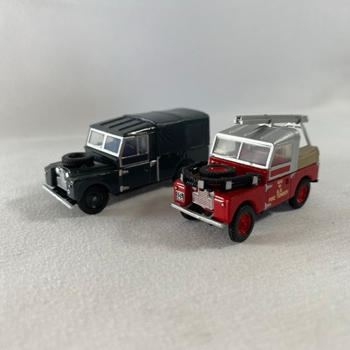 573 - Oxford Diecast Land Rover collection. 5 Land Rovers and associated Red Coventry climax pump trailer ... 