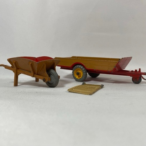 571 - Britains, Dinky, Corgi and Matchbox Farm Agricural vehicles and machines in play worn condition, Cor... 