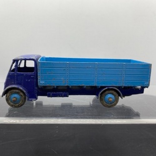 564 - Three Dinky Supertoys Guy Trucks, Dinky Toys 514 Slumberland Guy Van Standard colour Doors Working, ... 