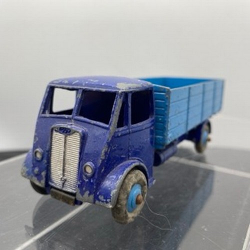 564 - Three Dinky Supertoys Guy Trucks, Dinky Toys 514 Slumberland Guy Van Standard colour Doors Working, ... 