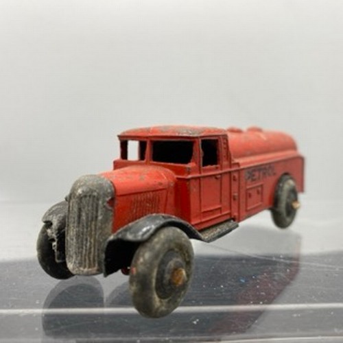 566 - Ten Dinky Toys Trucks/Wagons, Dinky Toys 343 Dodge Farm Tipper Tip Action missing Two flat tyres (F)... 