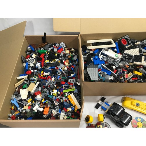 668 - Giant Job Lot of Lego including 265 Mini-figures, >31kg Lego to include Part built models, some bric... 