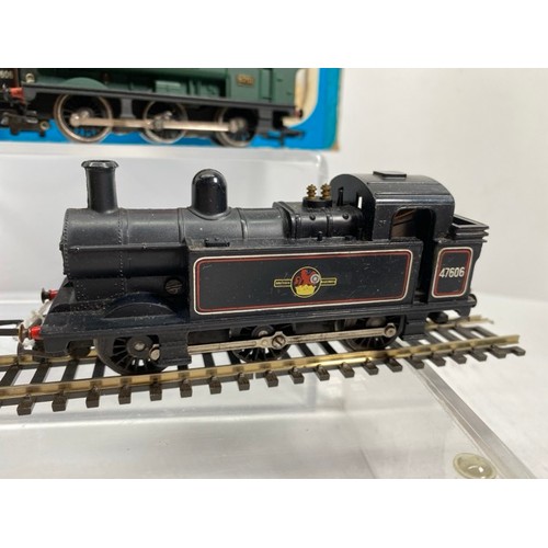 144 - Five Tank Locomotives 
Hornby R862 Class M7 0-4-4 30111 in BR Black (G) Tested Runner
Airfix 54150-1... 