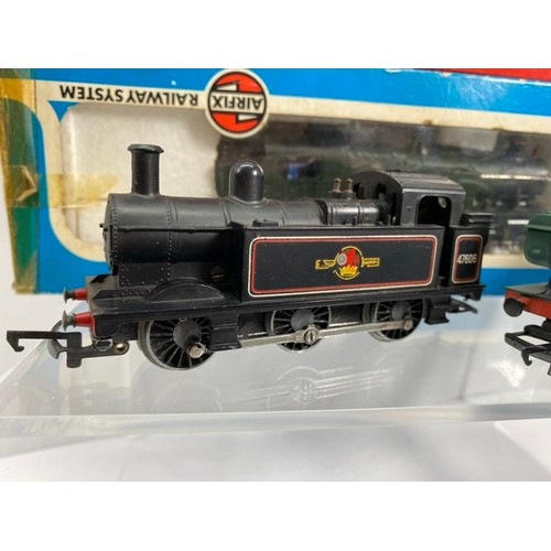 144 - Five Tank Locomotives 
Hornby R862 Class M7 0-4-4 30111 in BR Black (G) Tested Runner
Airfix 54150-1... 