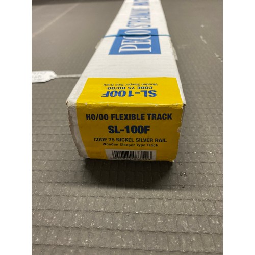 218 - New Peco Streamline OO track and track laying components, includes Sealed box of Peco Streamline SL-... 