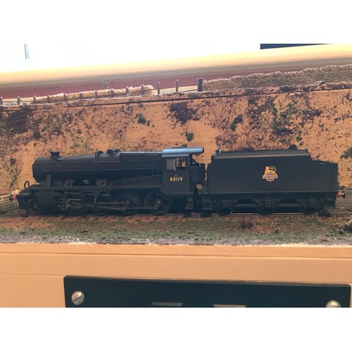 78 - Two OO gauge Locomotives, Hornby 2-8-0 Class 8F/06 DCC and Bachmann 8750 Pannier Tank DC, Hornby R23... 