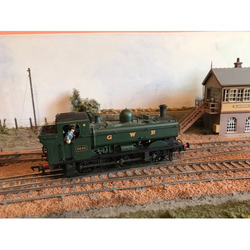 78 - Two OO gauge Locomotives, Hornby 2-8-0 Class 8F/06 DCC and Bachmann 8750 Pannier Tank DC, Hornby R23... 