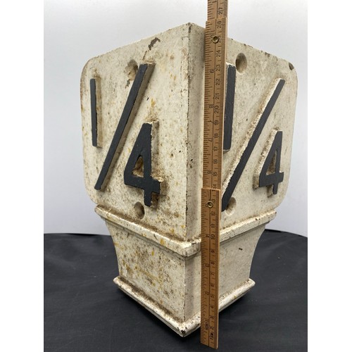 318B - Cast Iron Railway 1/4 Mile Marker - Fair (1) 6200g