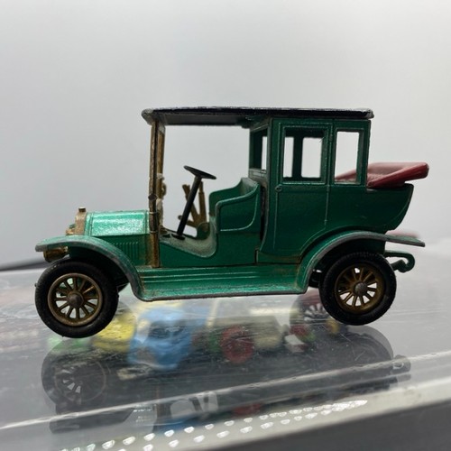 12 - 28 die-cast play-worn Lesney vehicles, plus two petrol pumps, also Mighty Midget Benbros milk cart (... 