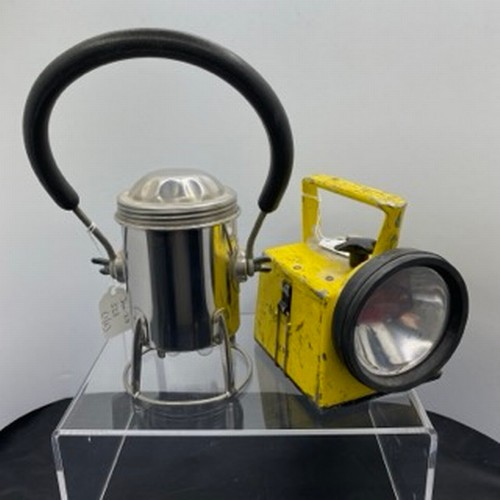 204 - Two railway lamps, US Railroad Conger Lantern Co. Portland, Ore 97220 appears in Very Good condition... 