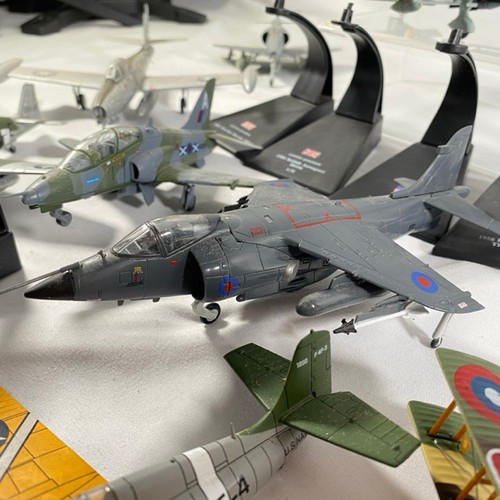 5 - 20 planes in total, 16 Amercom 1:72, 1941 Junkers Ju 87B-2, 1917 Albatros D.V, 1917 Fokker Dr.1, 191... 