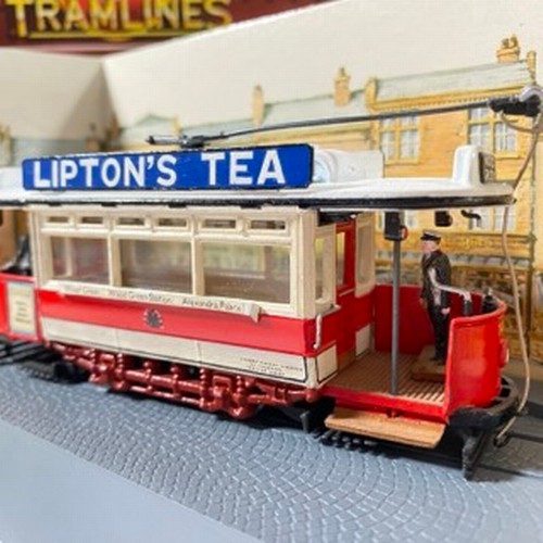 17 - 4 Corgi Tramlines 1:72 Trams, Croydon Corporation Tramways double-deck open 'Liptons Tea', Q991/7 Na... 