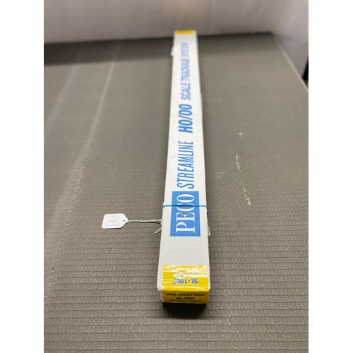 399 - New Peco Streamline OO track and track laying components, includes Sealed box of Peco Streamline SL-... 