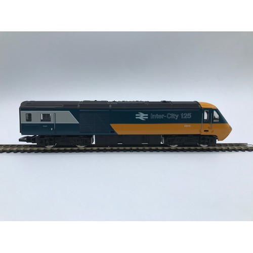 260 - Hornby Inter-City 125 Set, HST Power Car, HST Dummy Power Car, 2 BR Mk III Coaches, Includes Oval Tr... 