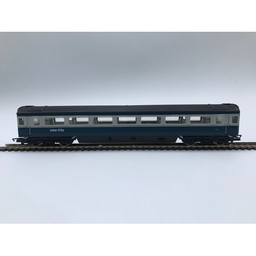 260 - Hornby Inter-City 125 Set, HST Power Car, HST Dummy Power Car, 2 BR Mk III Coaches, Includes Oval Tr... 