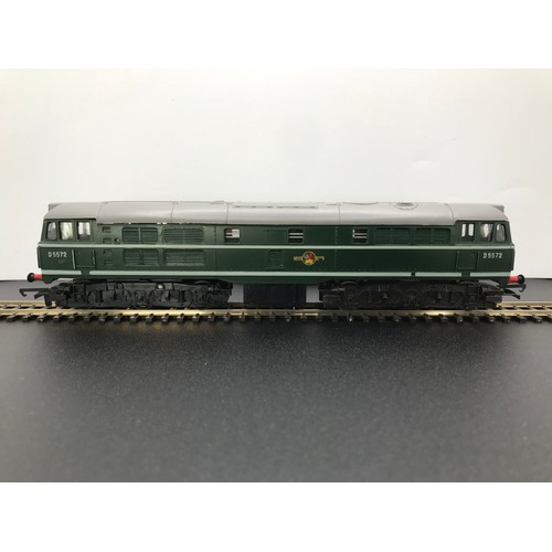 267 - Three OO Diesel Locomotives, Mainline 1Co-Co1 boxed and two others; Mainline 1Co-Co1 Class 45 #45044... 