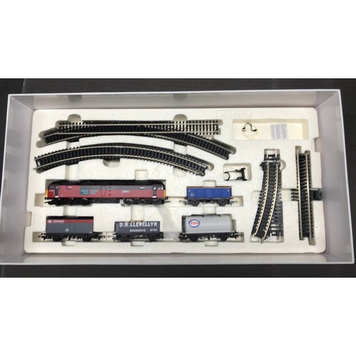 261 - Hornby R1172 The Majestic Digital Set, includes DCC fitted Class 47 789 Lindisfarne Diesel Loco and ... 