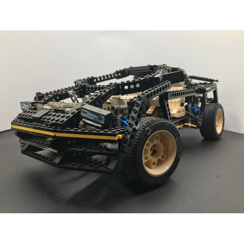 146 - Lego Technic 8880 The Super Car Built with Box, First released in 1994, Appears Complete, Includes I... 